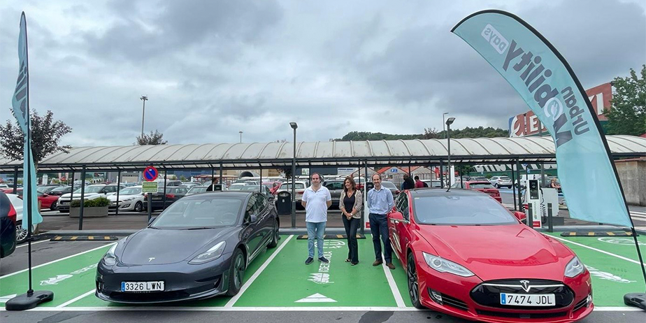 Urban Mobilty Tesla Urban Mobility Tesla